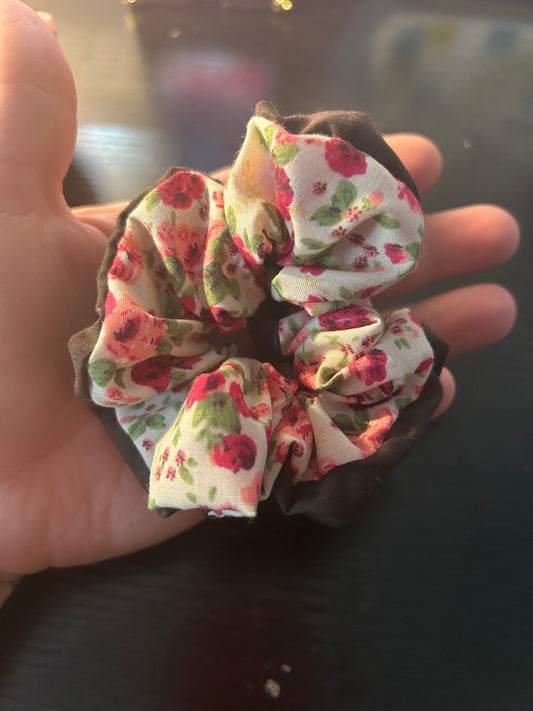 "Country Girl" Scrunchie